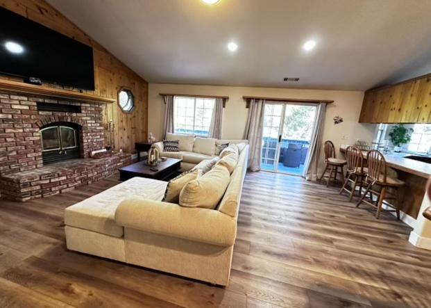 Bluebird Cabin Crestline Luaran gambar